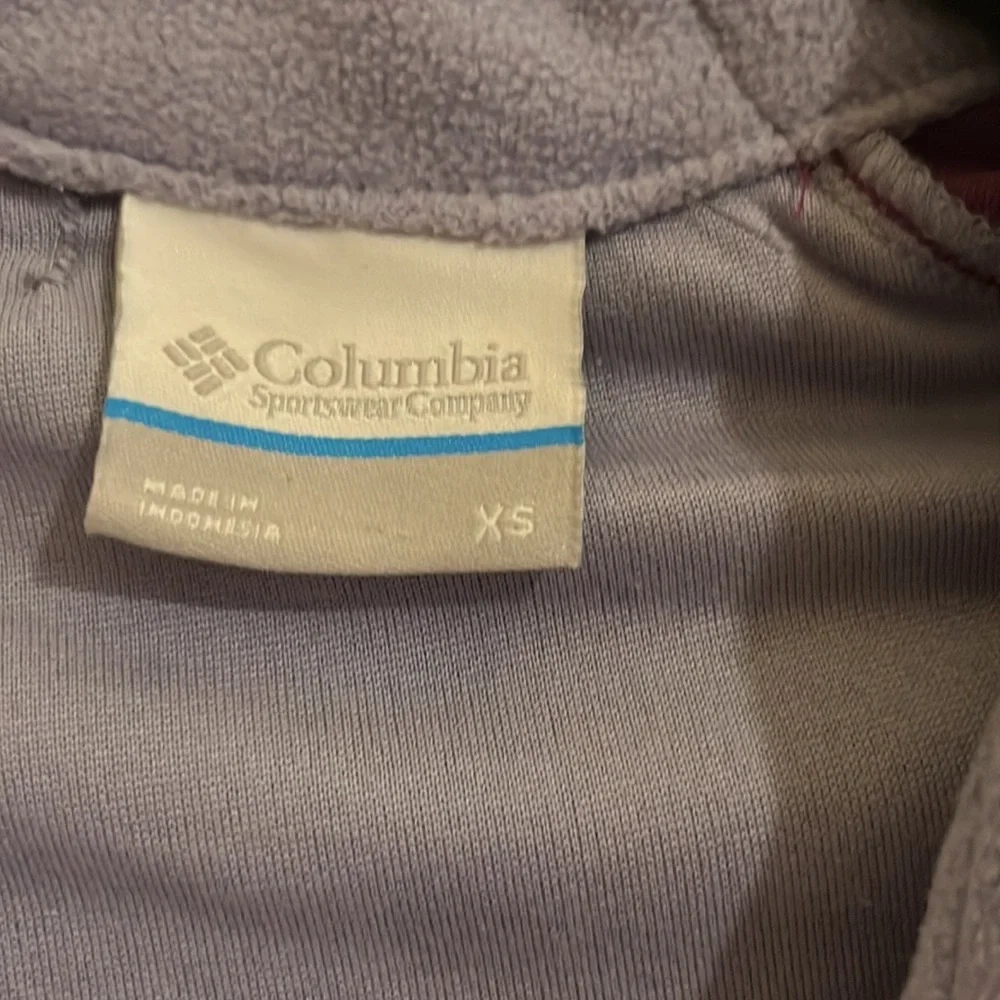 ⭐️NWT Women’s Colombia sweater. - Picture 6 of 6